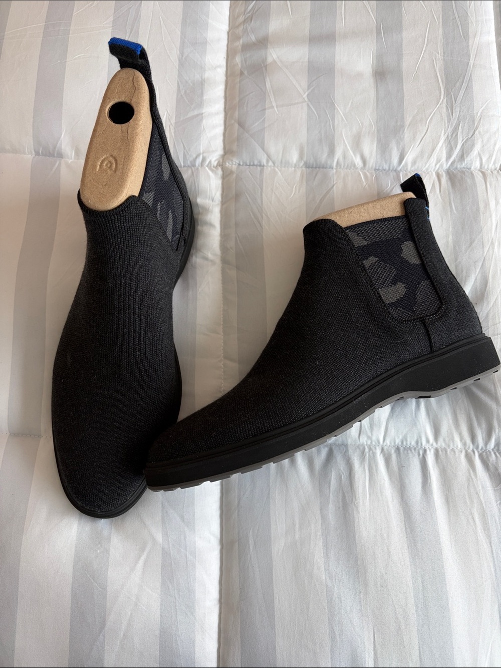 Men’s Rothy’s The Chelsea Boot, Granite Black, size 11.5, worn once
